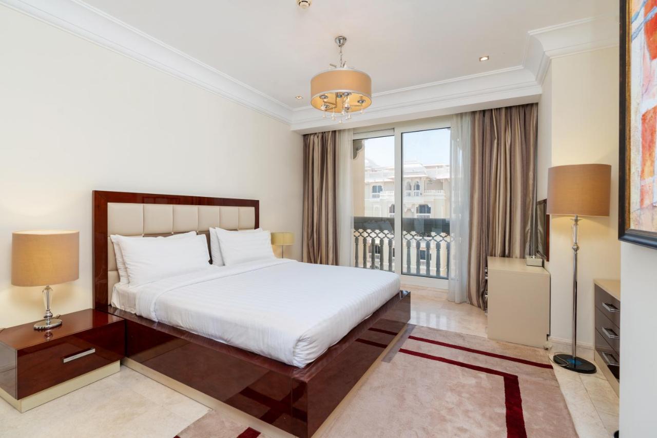 Royal Club By Rvhr, Grandeur Residence Crescent Palm Jumeirah دبي المظهر الخارجي الصورة